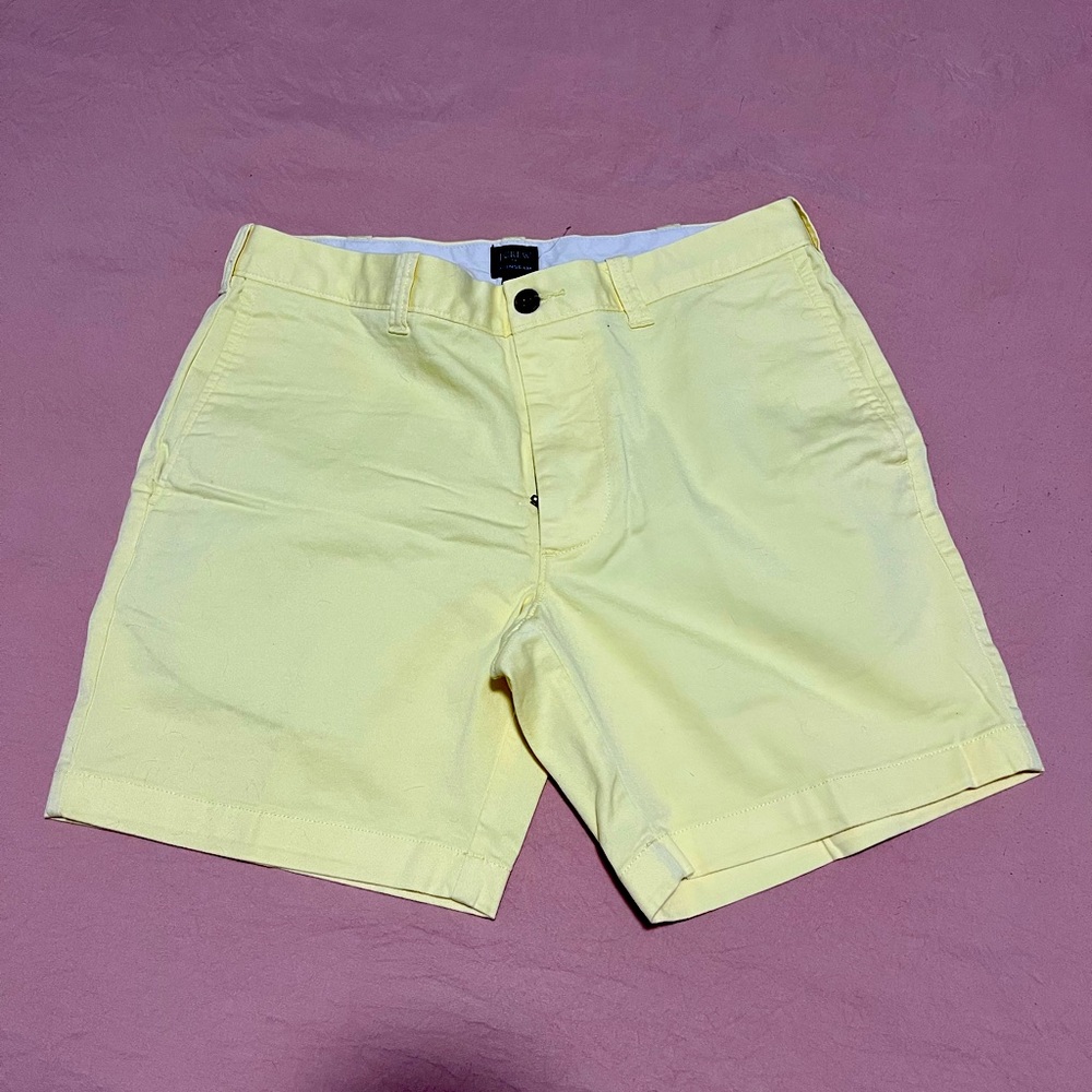 J. Crew Reade Flex Khaki shorts 7”